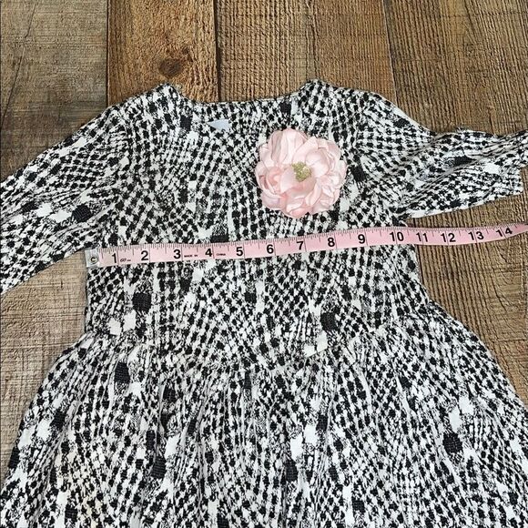 Pippa & Julie • Dress - Picture 3 of 6